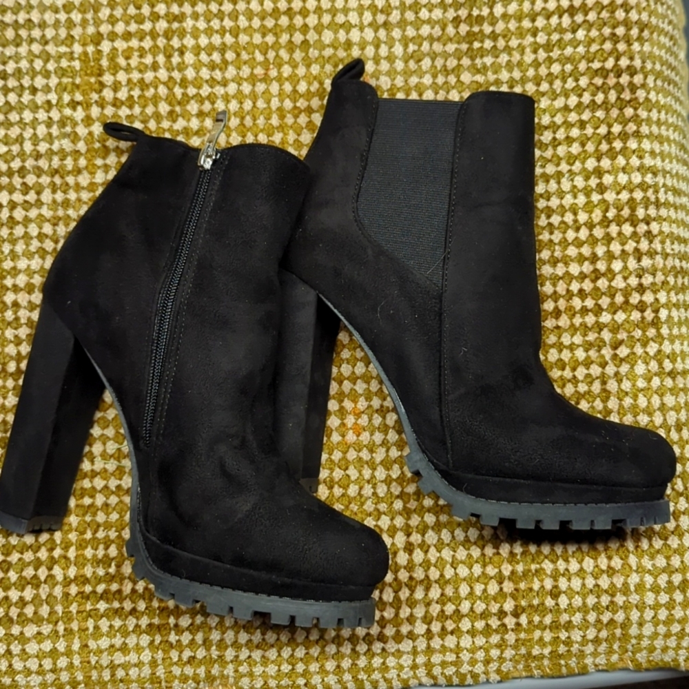 Black 4" booties. Worn once